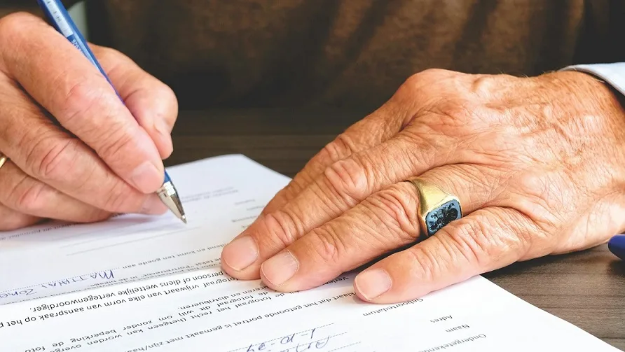 How long to keep legal documents
