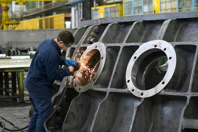 Document management software for manufacturing illustrated by fabrication and welding